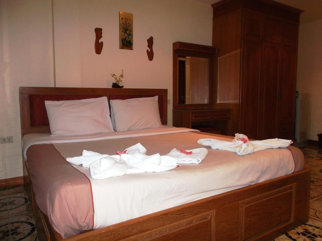 Chaiyapoon Inn — 4