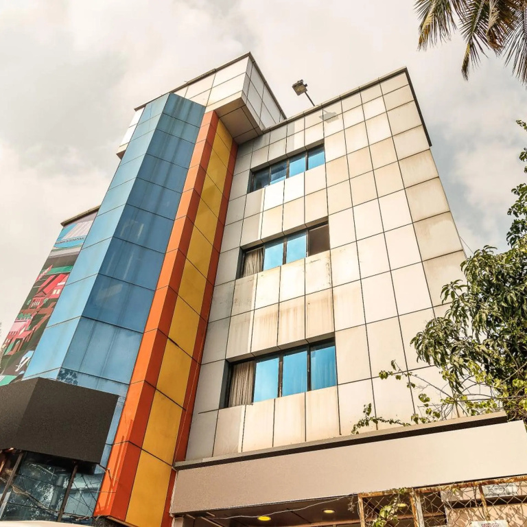 Capital O 333 Hotel Crystal Homes in Bangalore