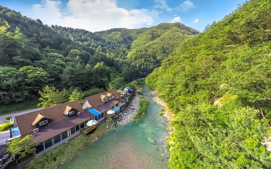 Gapyeong aqua velly poolvilla jeongaeksil poolvilla and spa