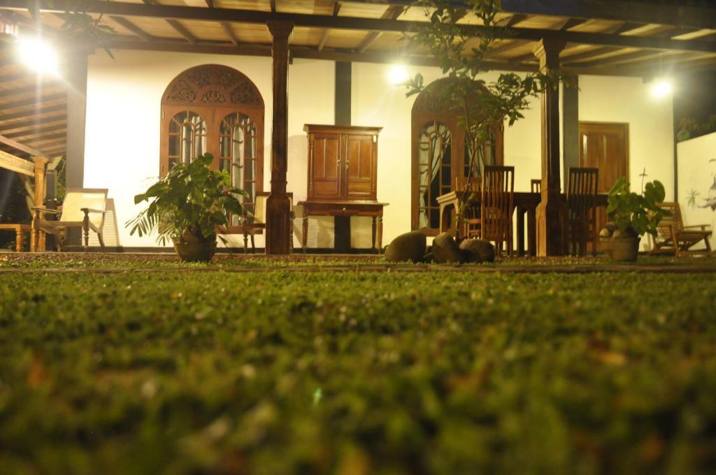 Villa 80