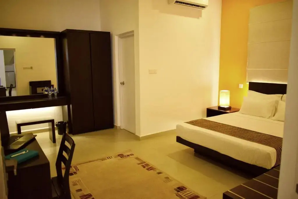 2 Bedrooms Apartment
