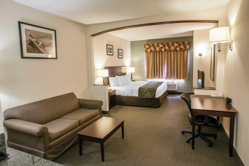 1 Bedroom Double Suite (full double bed)