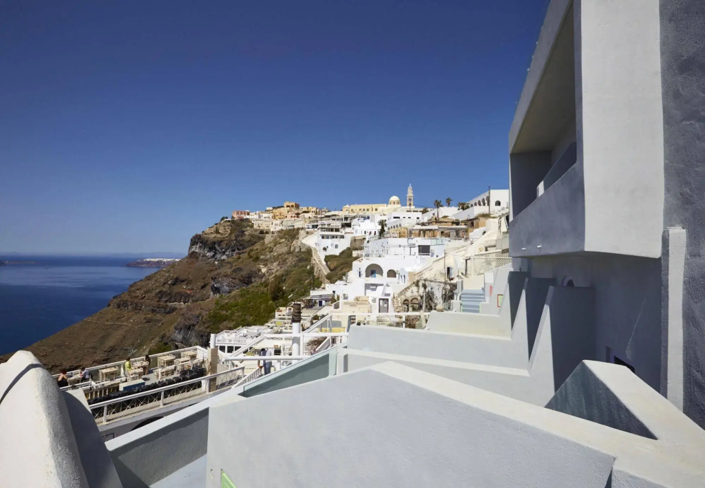 Caldera Apex Suites