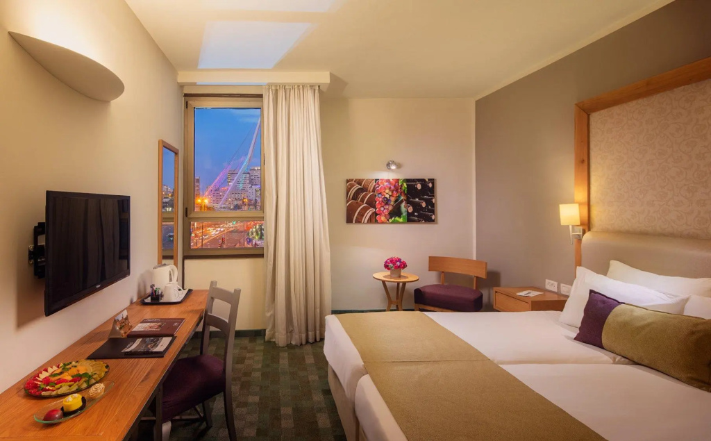 Superior Double room (full double bed)