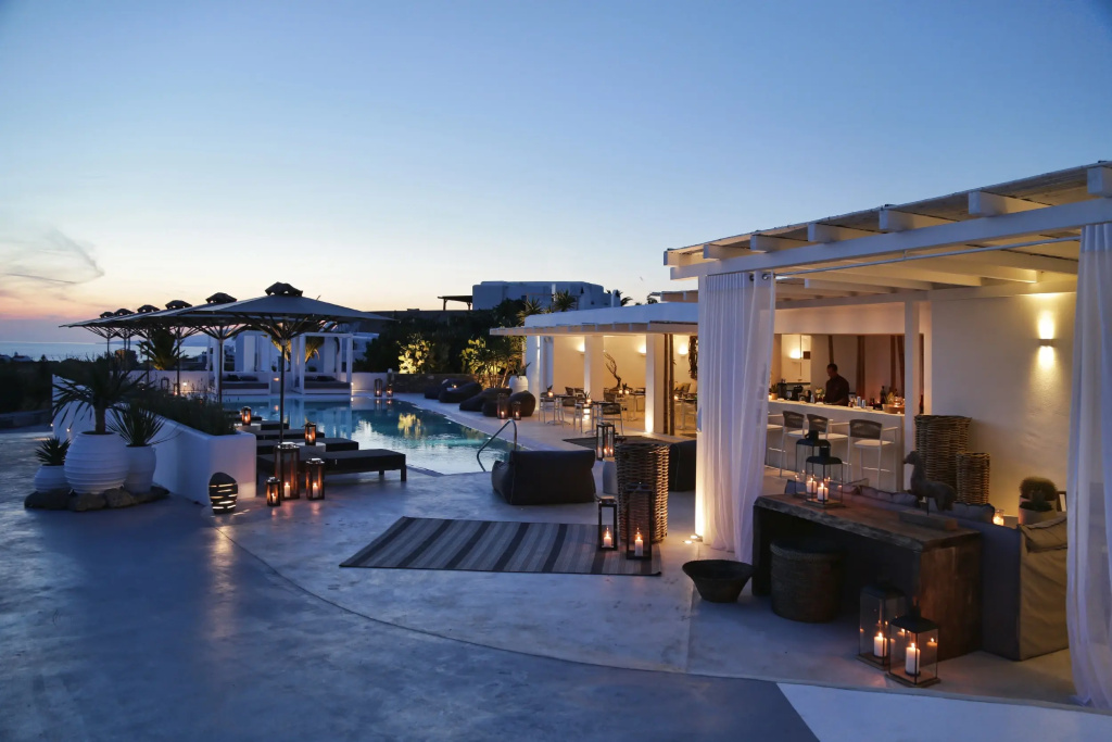 Beach & Waterfront