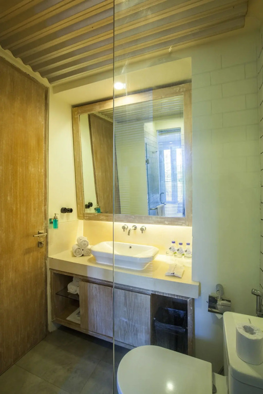 Frii Bali Echo Beach