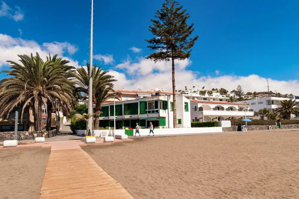Beachfront Apart Las Burras Mra 02