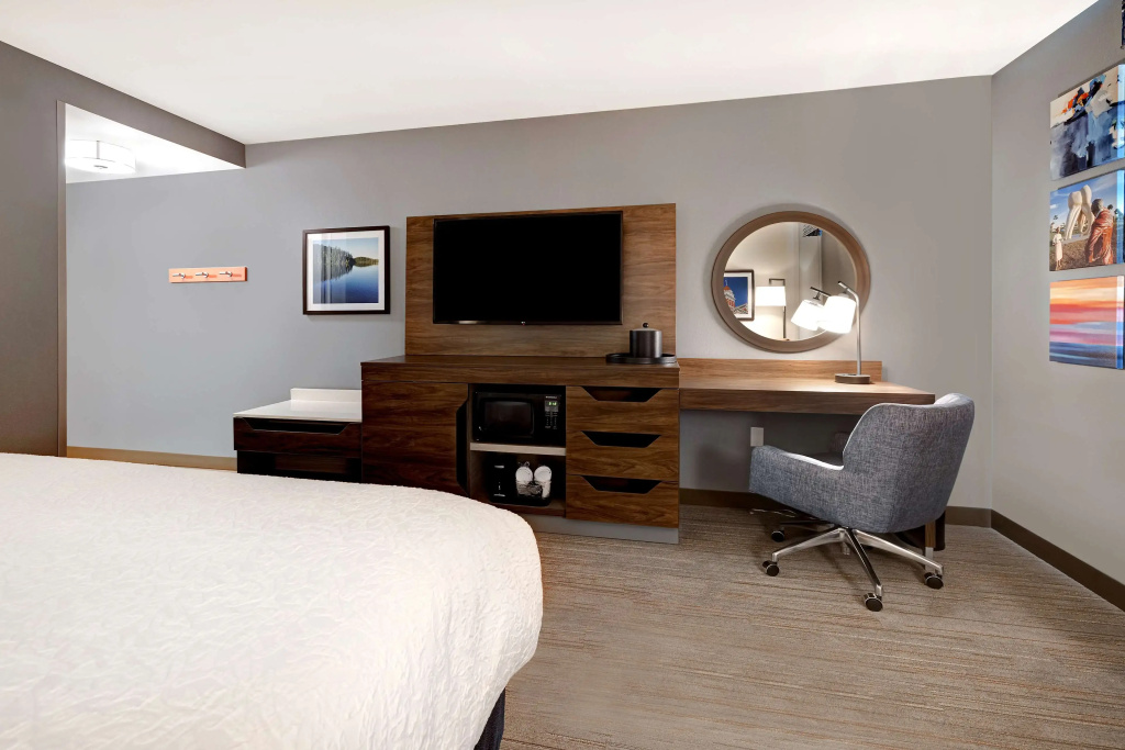 Hampton Inn Crown Point - 3
