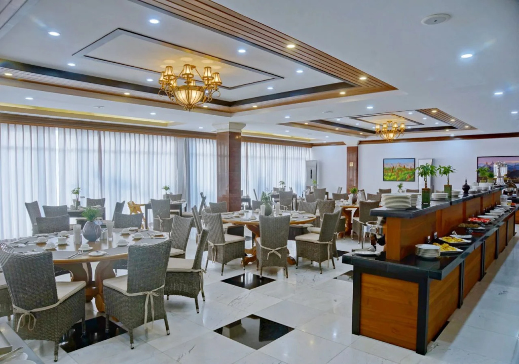 The Regency Hotel - Général