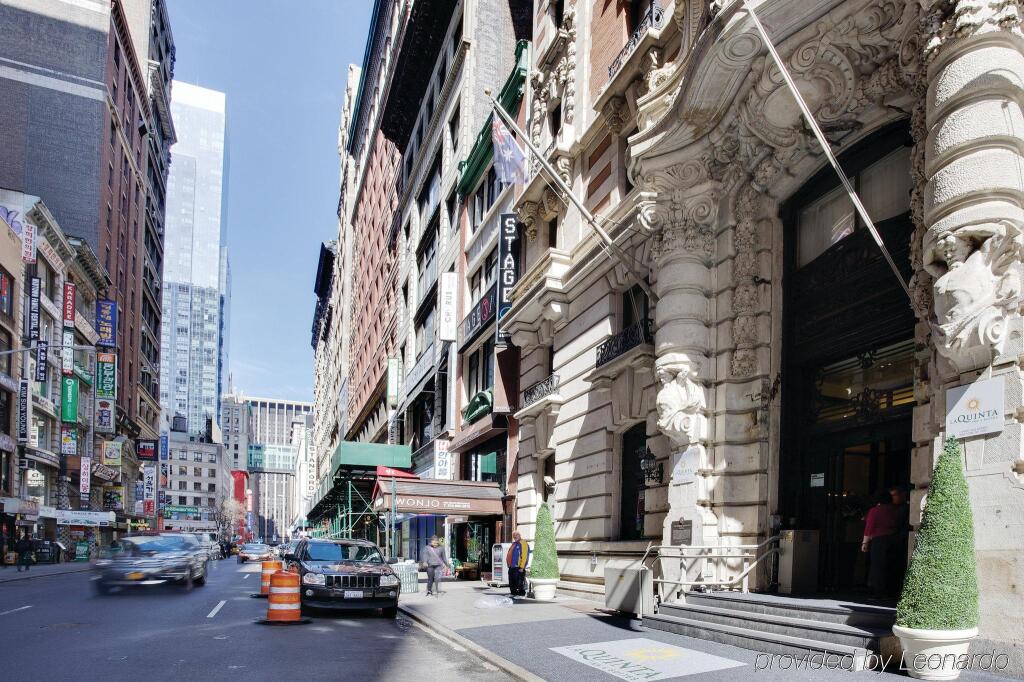 The Hotel at Fifth Avenue by null