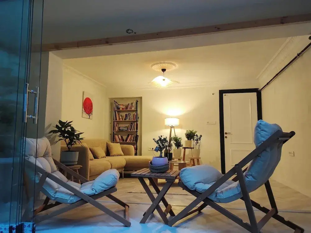 2BR/2Bath with Garden - Between Şişli & Taksim — фото