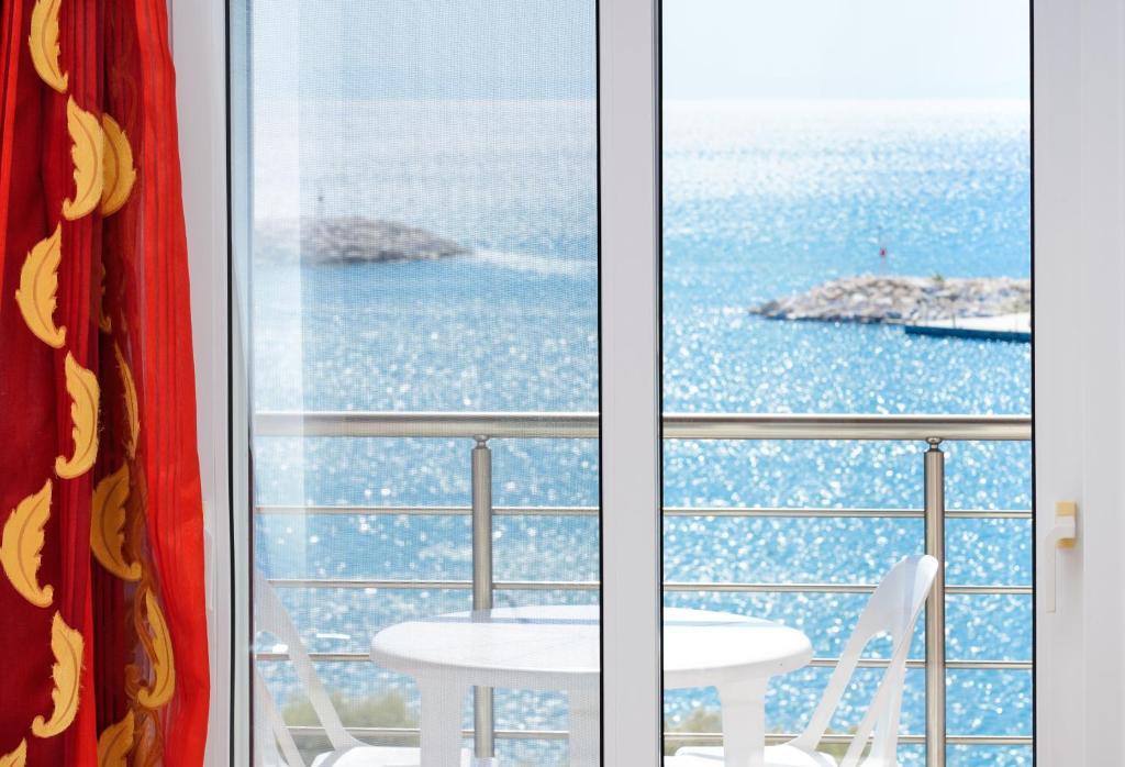 標準海景四人房