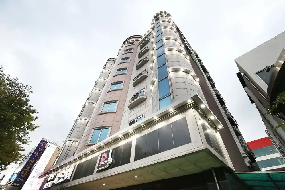 Daejeon Yongjeon Savoy