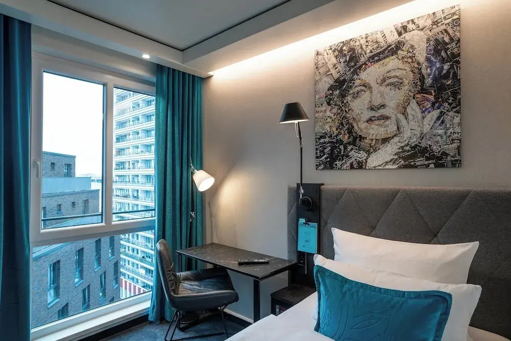Comfort room