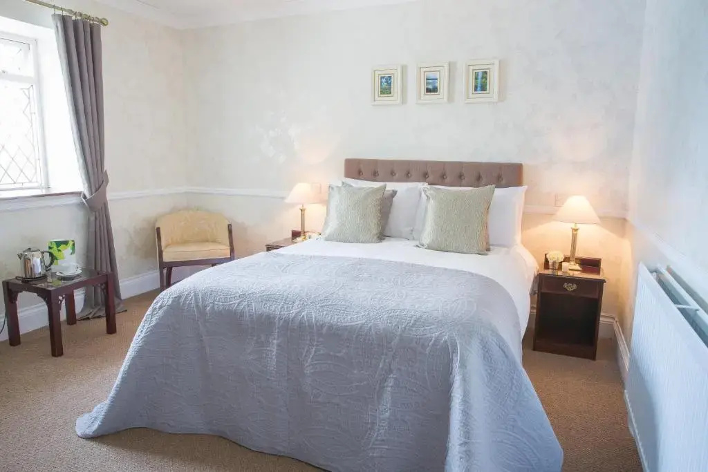 Llechwen Hall Hotel - Chambres