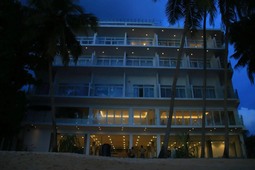 Sayura Beach Hotel