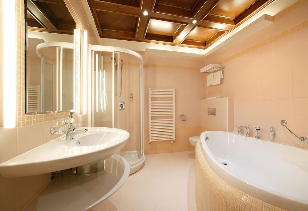 Hotel Zlatá hvězda Třeboň by null