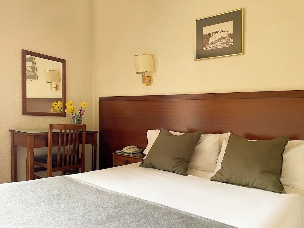 Standard Triple room with mountain view