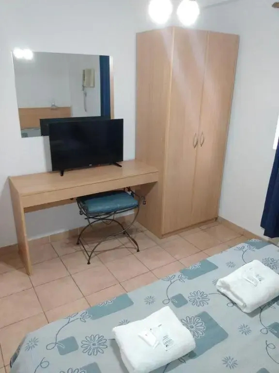 Economy room