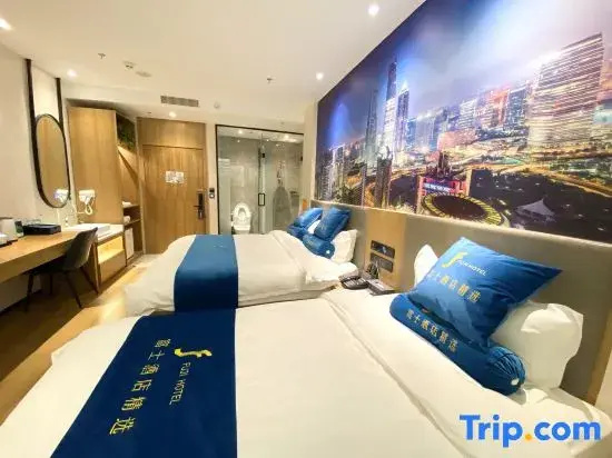 Deluxe Family room