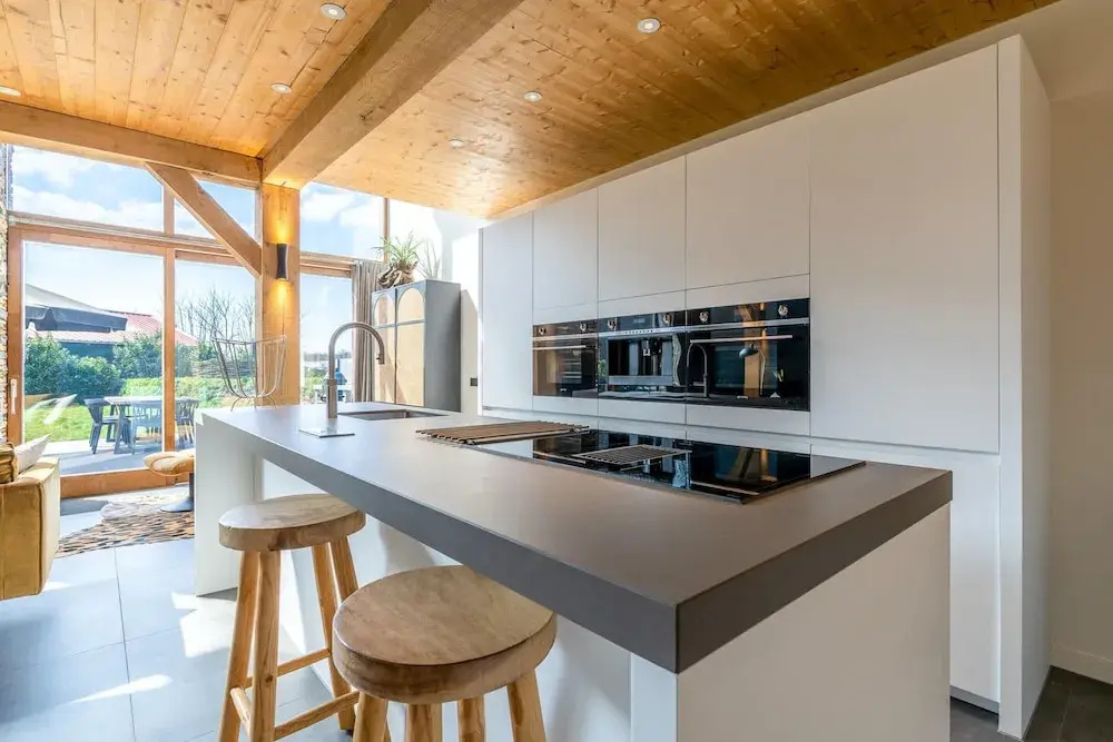 Luxurious and Sustainable 6-person Holiday Villa