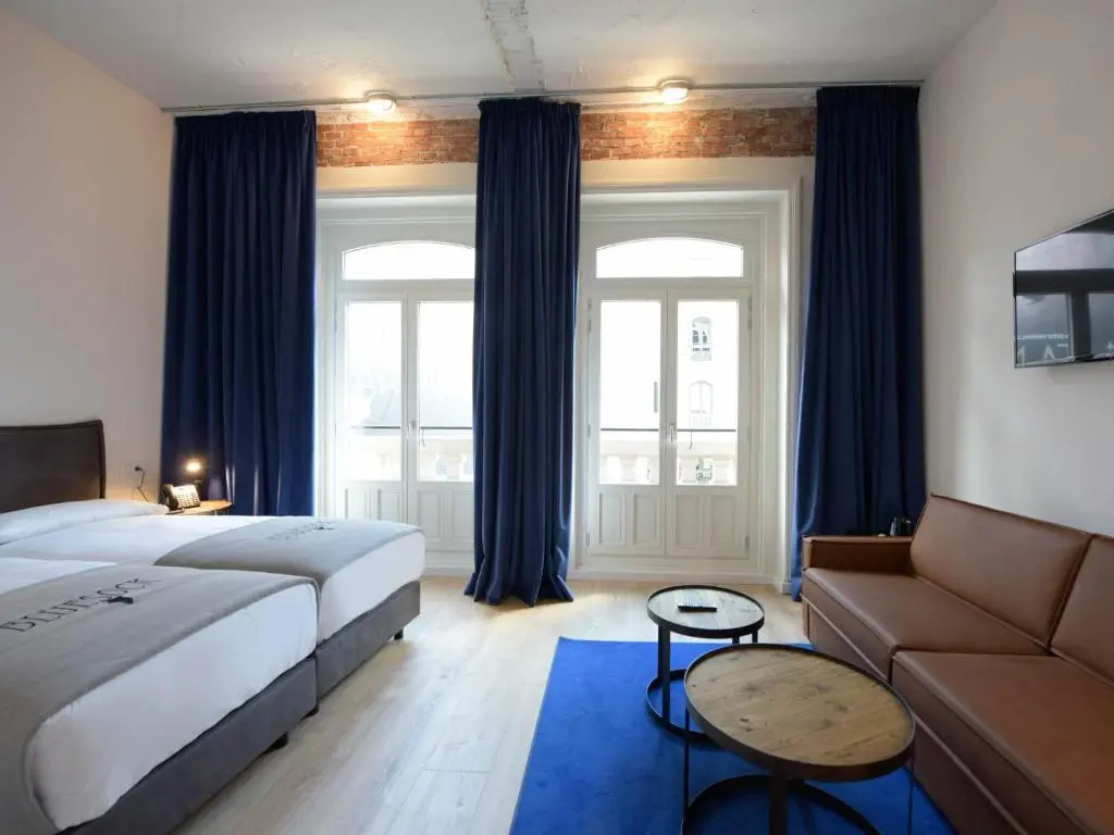 Superior Double room (full double bed)