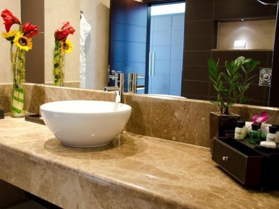 Cristal Hotel Abu Dhabi
