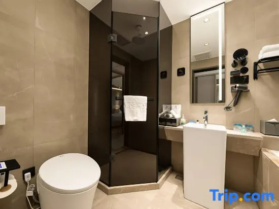 Superior Double room (full double bed)