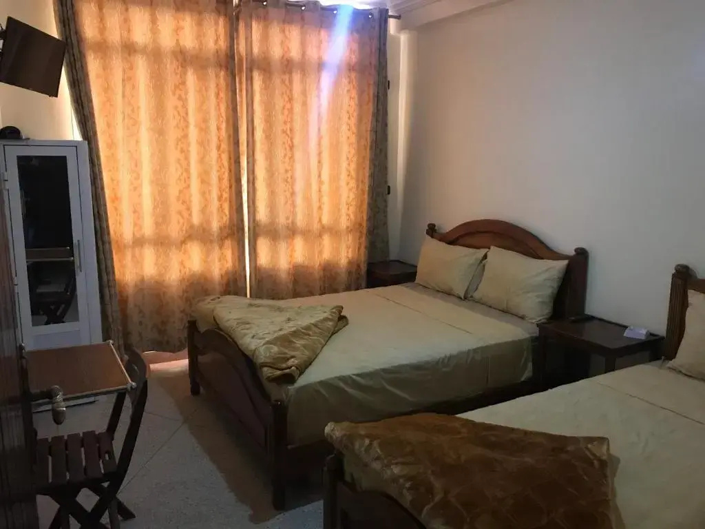 Economy room