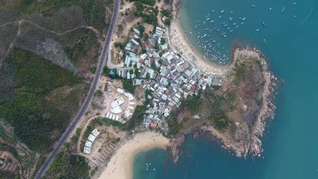 Beach & Waterfront