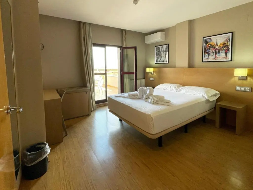 Nuevo Zenit Calahorra - Chambres