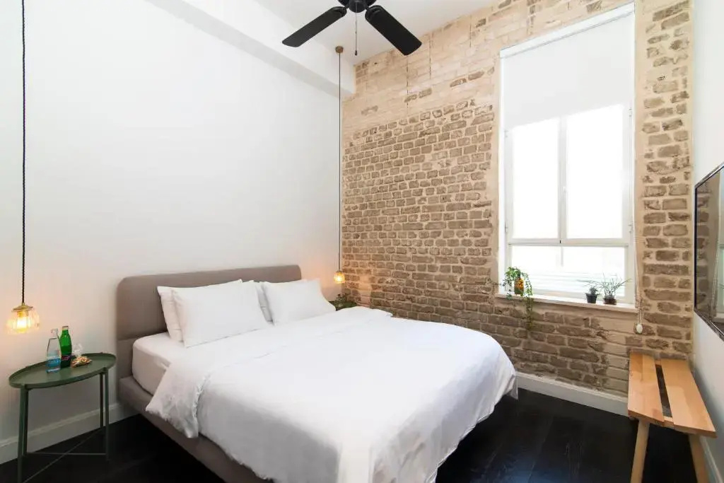 Standard Double room (full double bed)