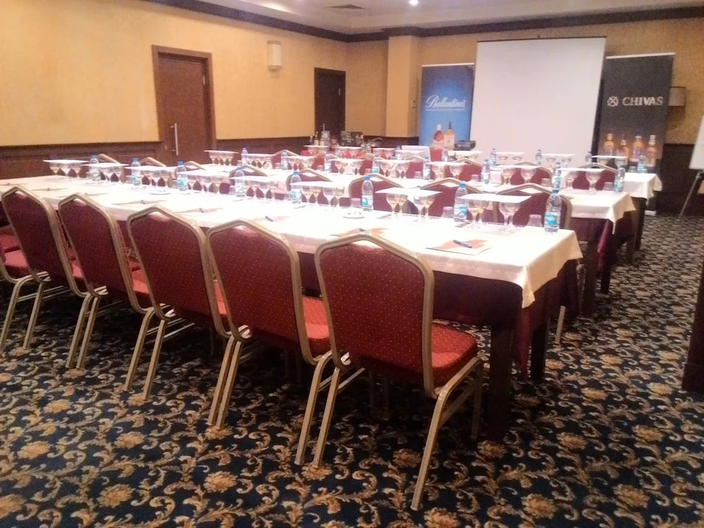 Cetin Otel - Général