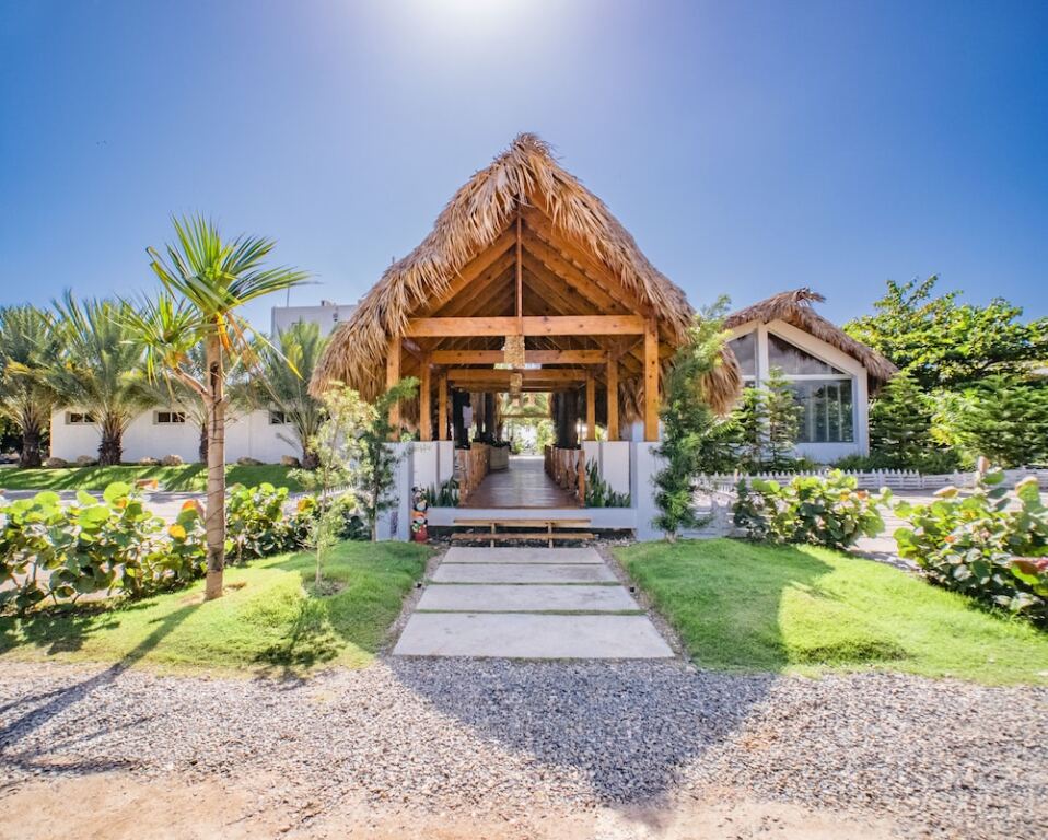 Coconut Paradise Beach Hotel image