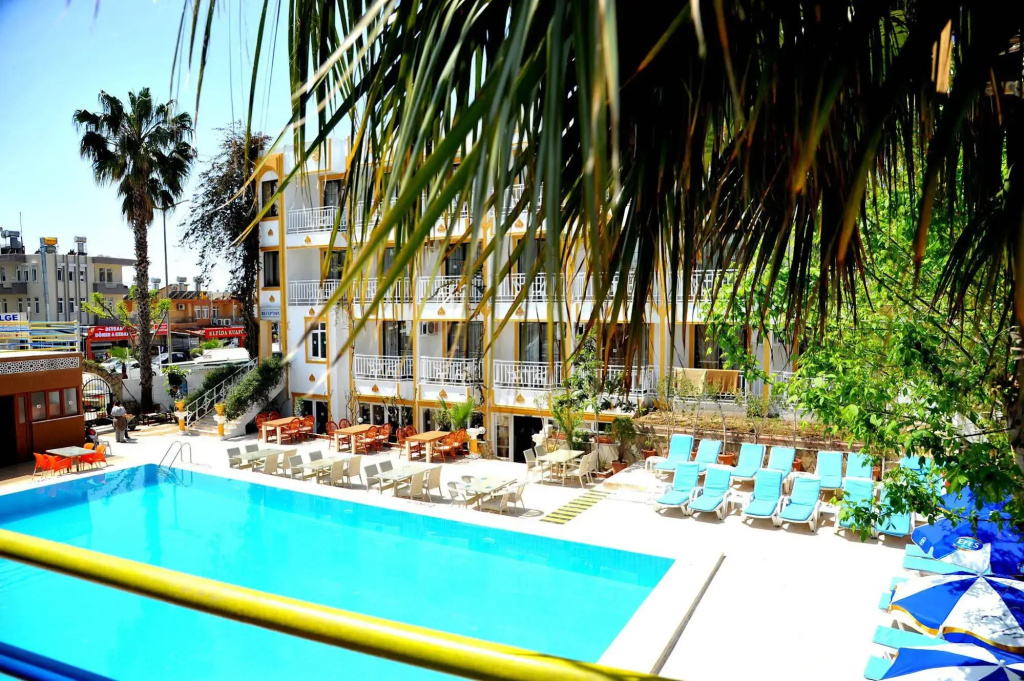 Hotel photo 12