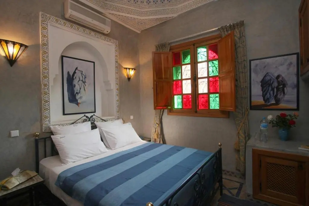 Bleue Double room (full double bed)