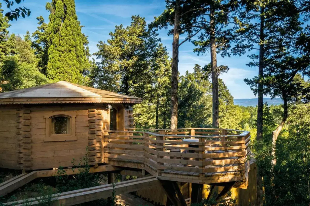 Afficher la photo 7 — Hotel Les Cabanes Dans Les Bois