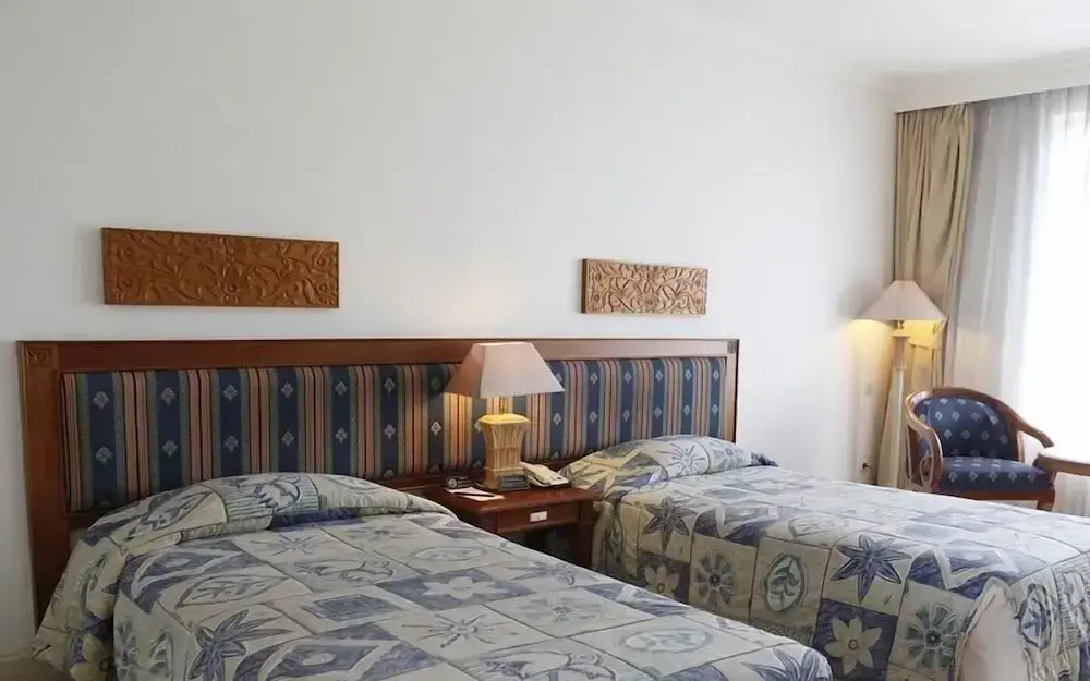 Resor Tuban Tropis - Chambres