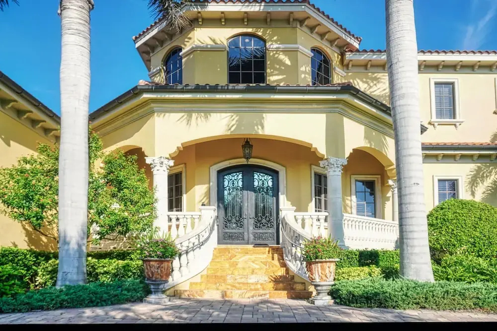 Tierra Verde St Petersburg Waterfront Estate by TechTravel