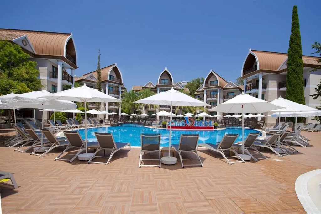 Quattro Beach Spa & Resort Hotel - фото 13