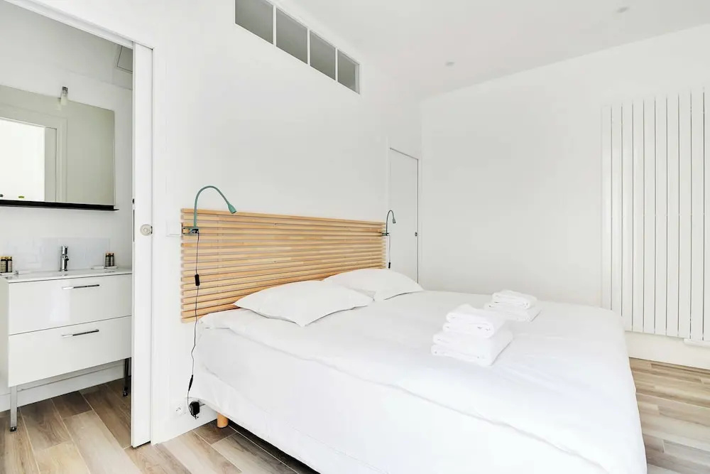 Charming Aptt With Patio - 2bd/4p - Monceau Park