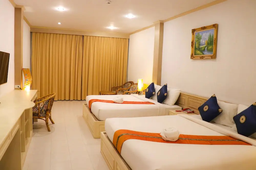 Standard Quadruple room with balcony