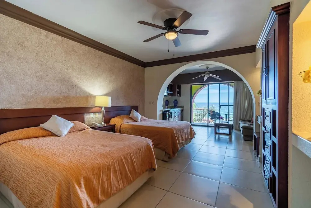 Hotel Palmas De Cortez - Chambres