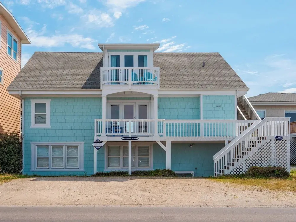 Surfside Cottage by Topsail Realty