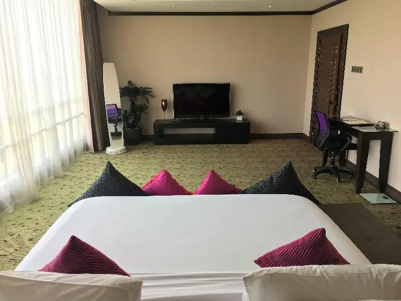 Kinta Riverfront Hotel & Suites