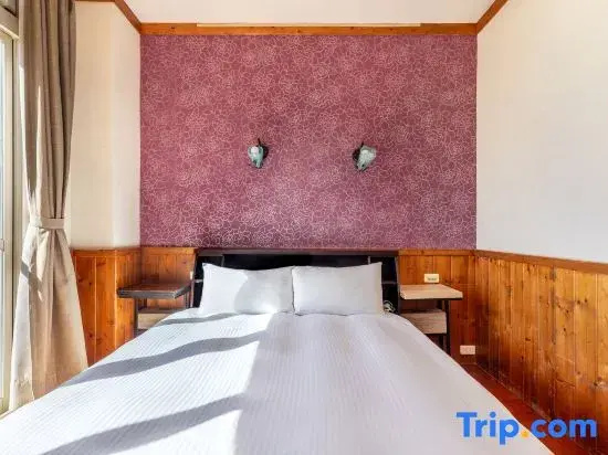 Standard Double room with balcony (full double bed)