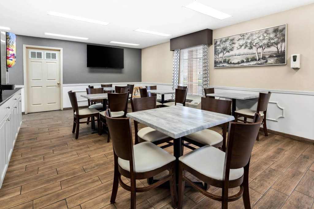 Quality Inn Decatur River City