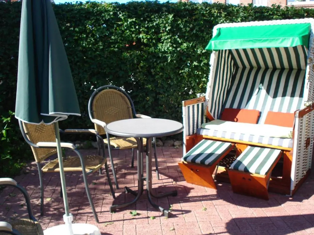 標準雙人房，設有露台及大床