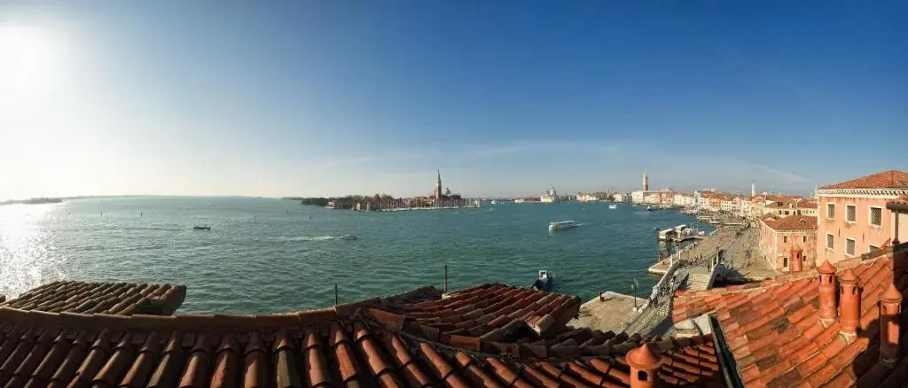 Beach & Waterfront