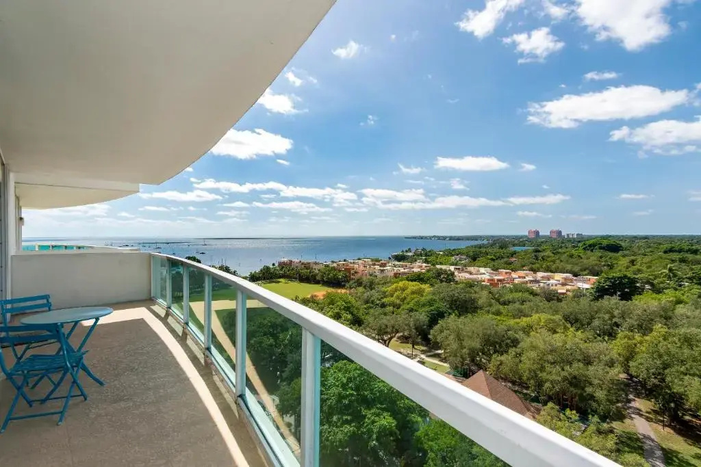 Apartment with balcony